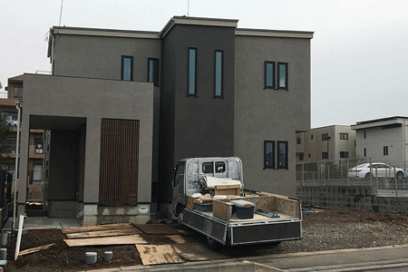 こだわりの建物をひきたてる外構デザインに